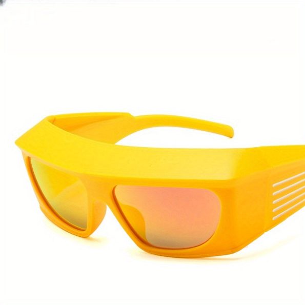 183061a818074467b1f0746197efb145-goods