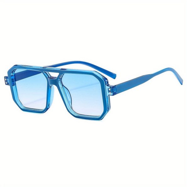 609928a0f25b4fd7b053420f370c32e3-goods
