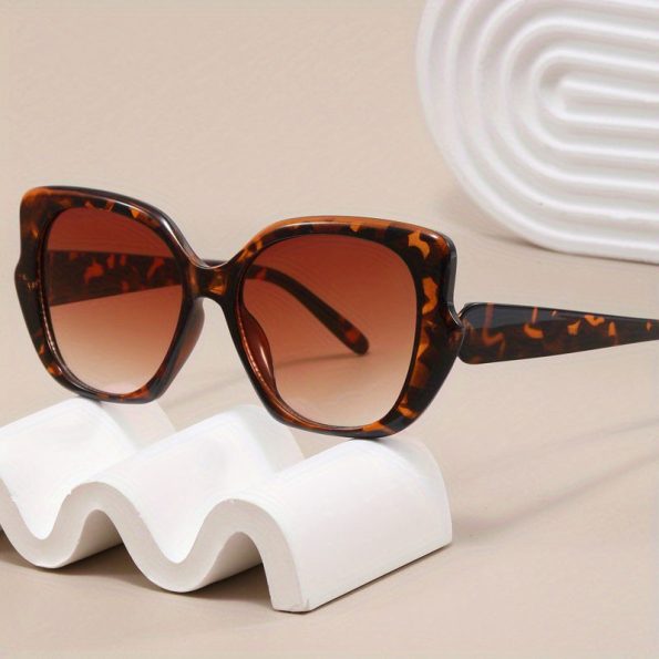 Protection Oversized Cat-Eye Sunglasses - Wide Frame, Brown-Tinted Lens, Large Eyeshade Sunglasses for Women & Men, Outdoor, Parties, Everyday - Stylish Unisex Eyewear